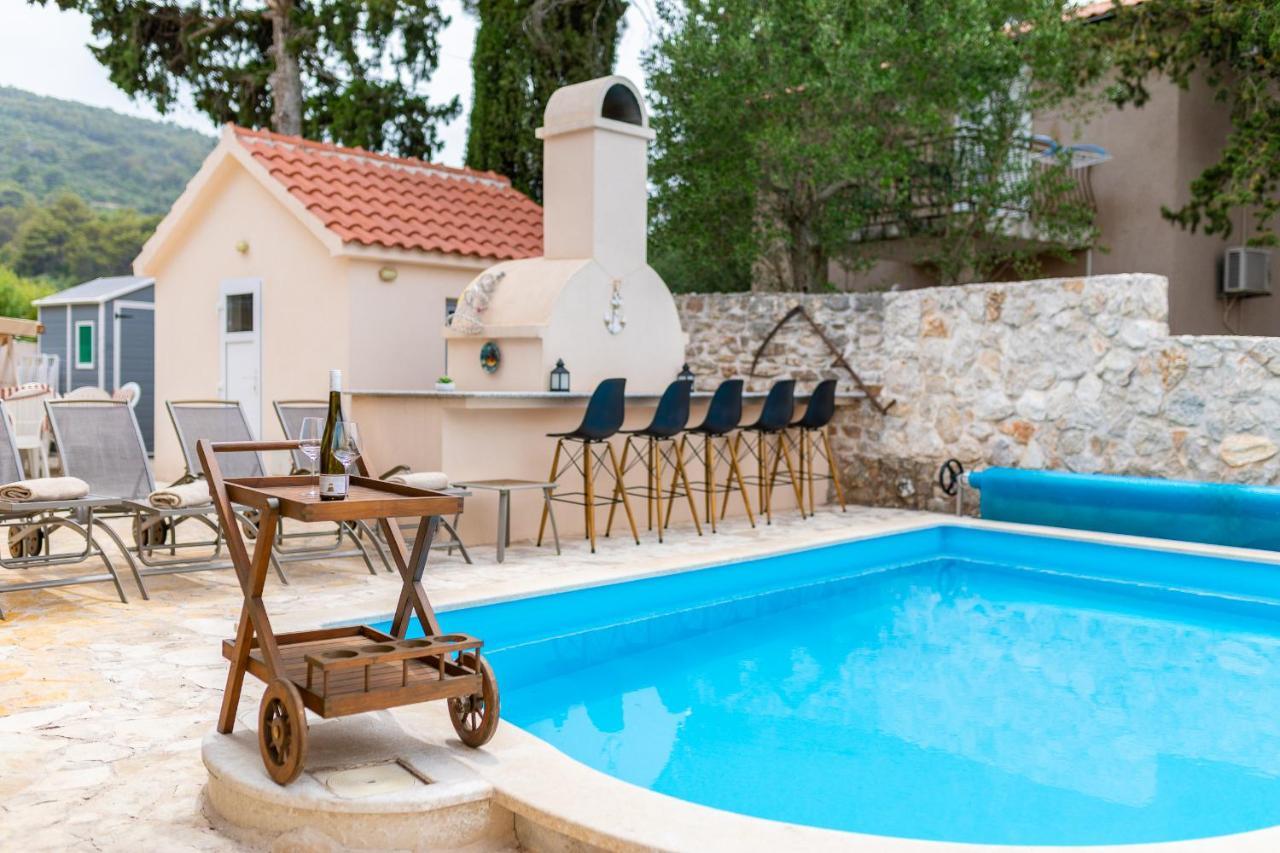 Stipe * Stari Grad (Hvar)