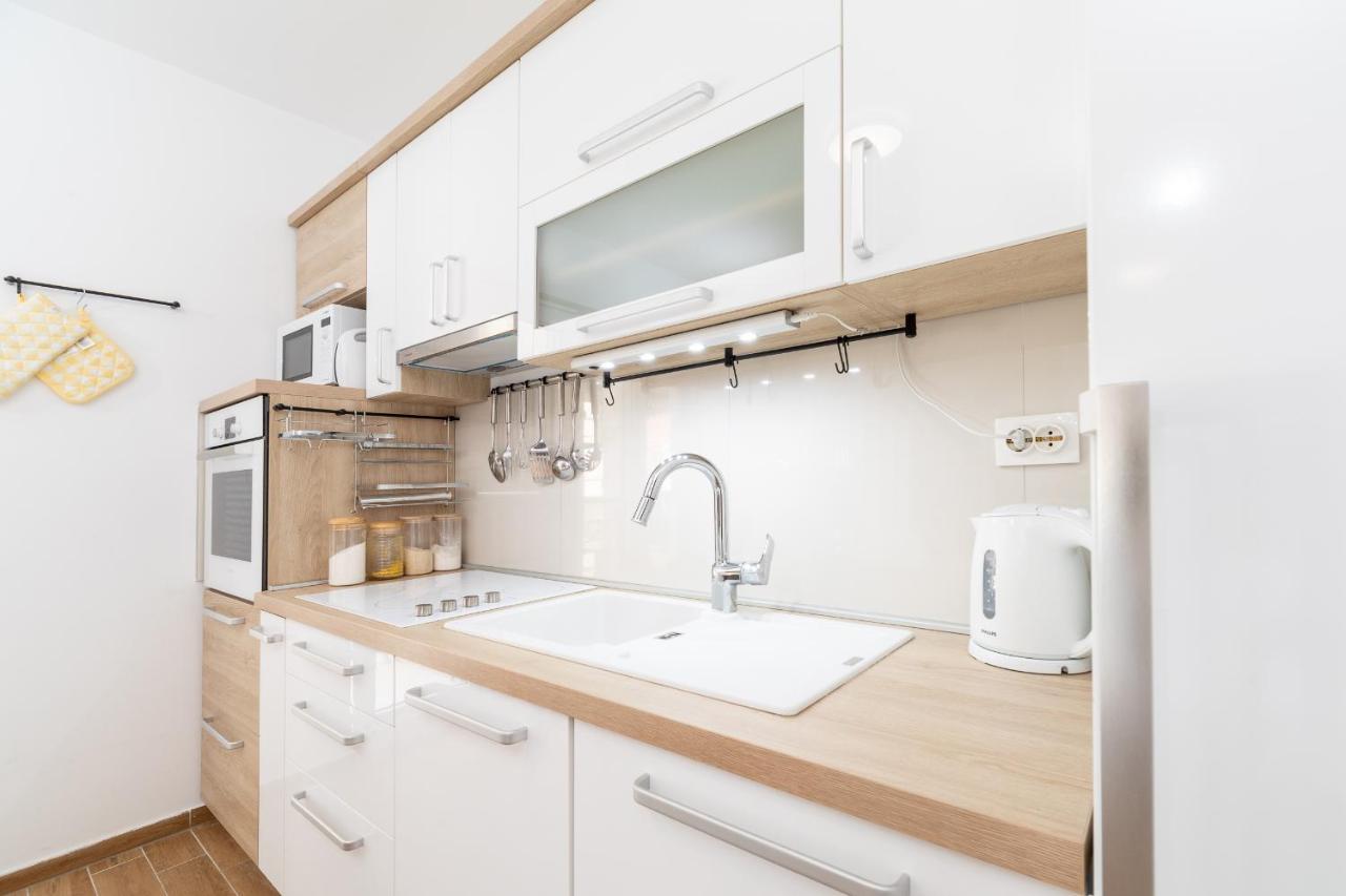 Apartment Stipe